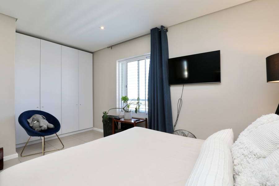 3 Bedroom Property for Sale in Somerset Lakes Western Cape